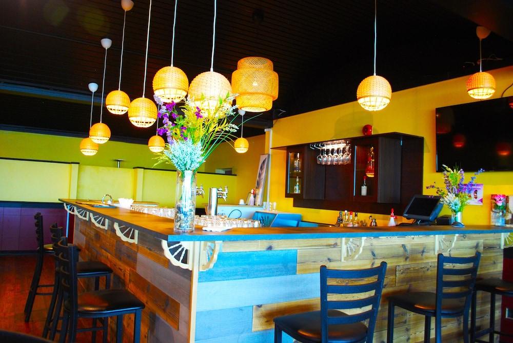 Ramada By Wyndham Edmonton Yellowhead Nw Ngoại thất bức ảnh