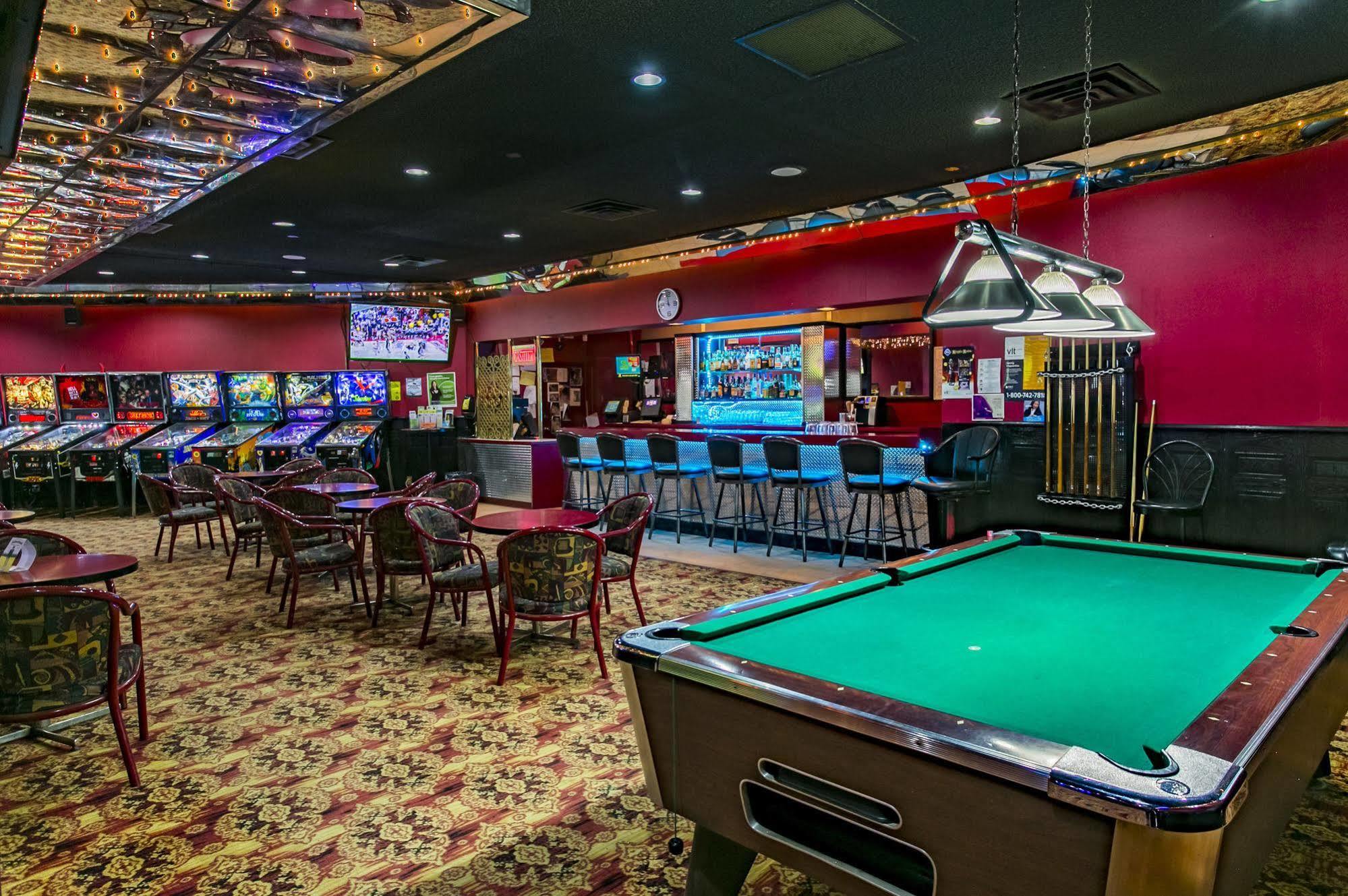 Ramada By Wyndham Edmonton Yellowhead Nw Ngoại thất bức ảnh