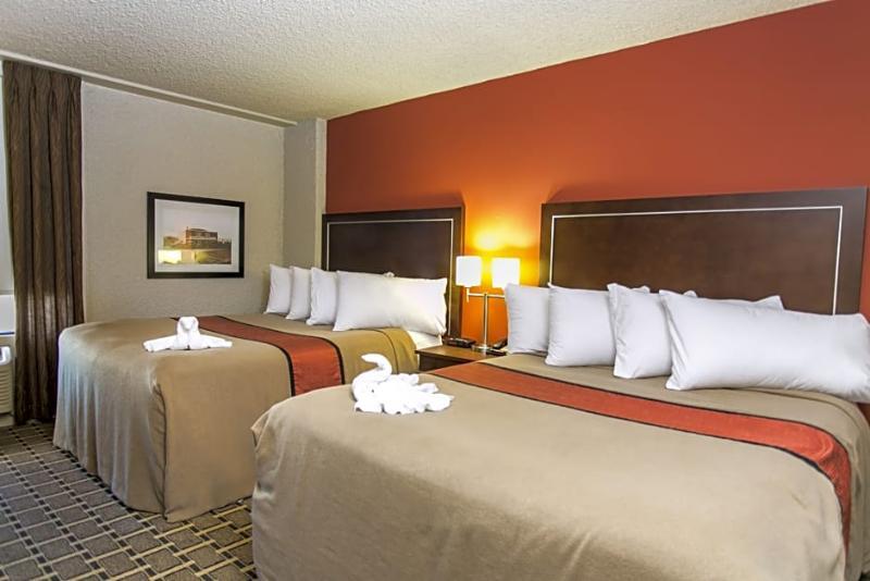 Ramada By Wyndham Edmonton Yellowhead Nw Ngoại thất bức ảnh